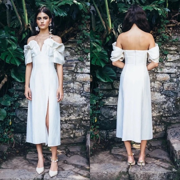 cult gaia Dresses & Skirts - Cult Gaia Muna off the shoulder white maxi dress